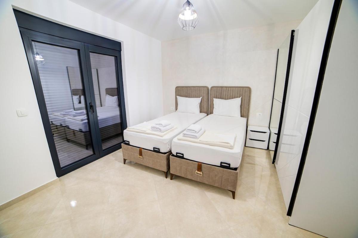 Villa Jelena With Private Pool - Lapcici Budva Extérieur photo