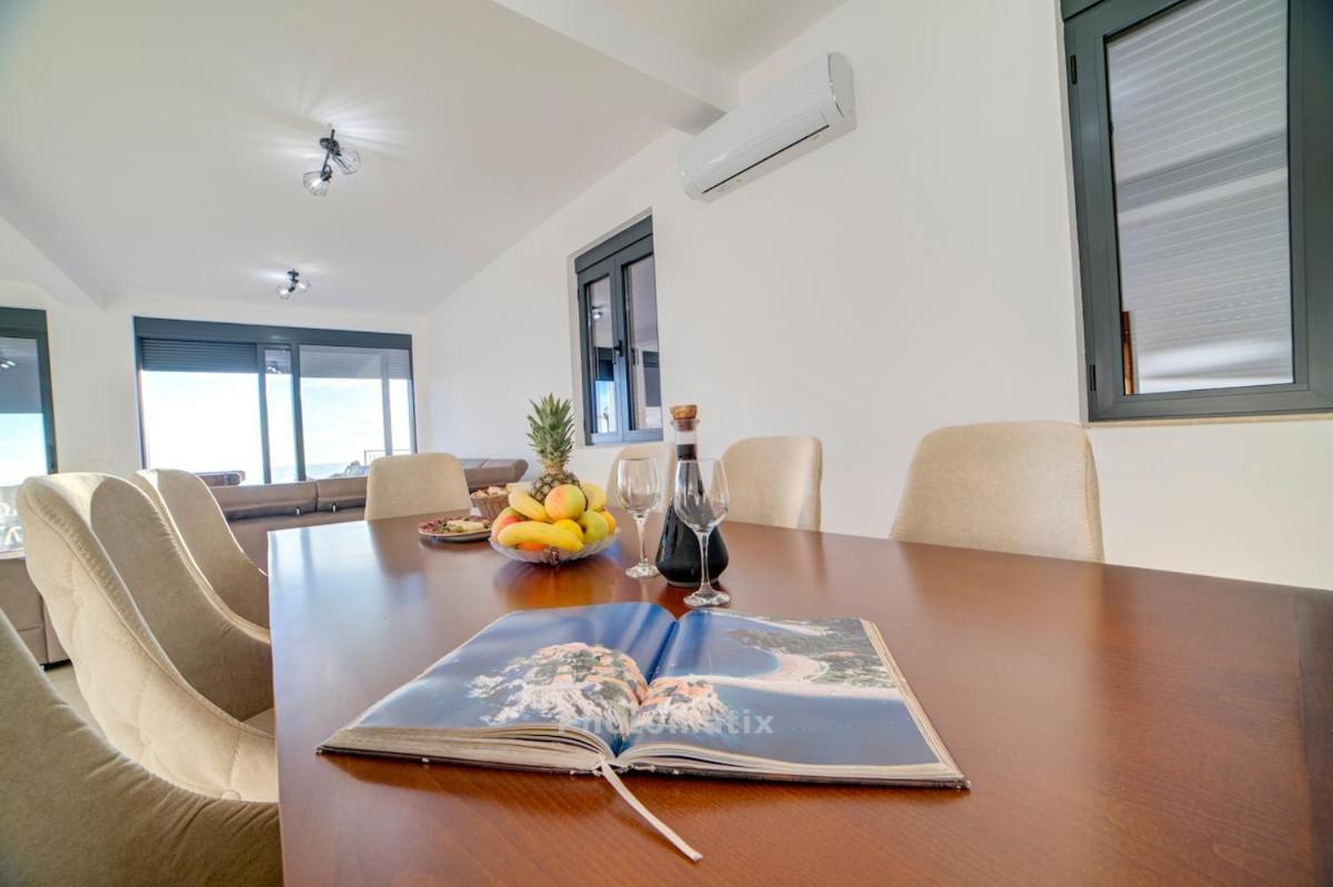 Villa Jelena With Private Pool - Lapcici Budva Extérieur photo