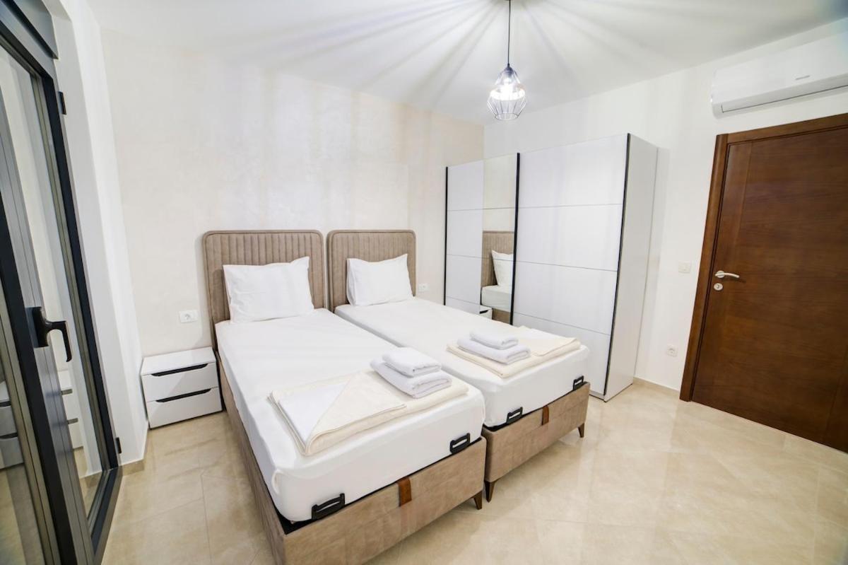 Villa Jelena With Private Pool - Lapcici Budva Extérieur photo