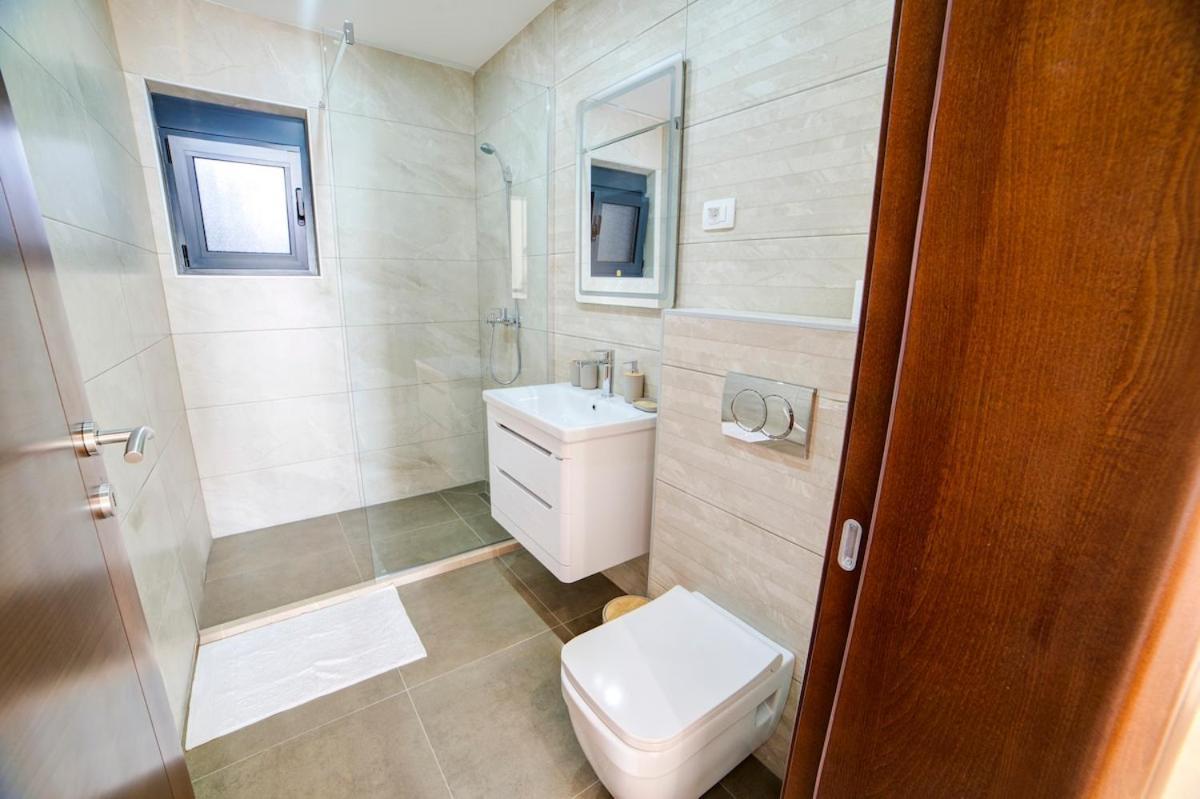 Villa Jelena With Private Pool - Lapcici Budva Extérieur photo
